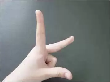 学龄前宝宝到底该不该学拼音（教宝宝拼音先学会拼音手指操）插图-13星连接